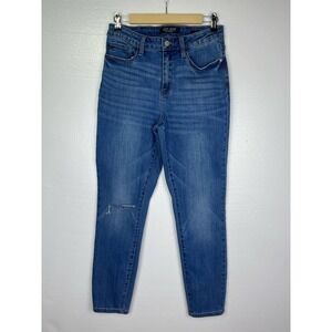 Judy Blue Slim Fit Ripped Knee Medium Wash Blue Jean Size 7/28